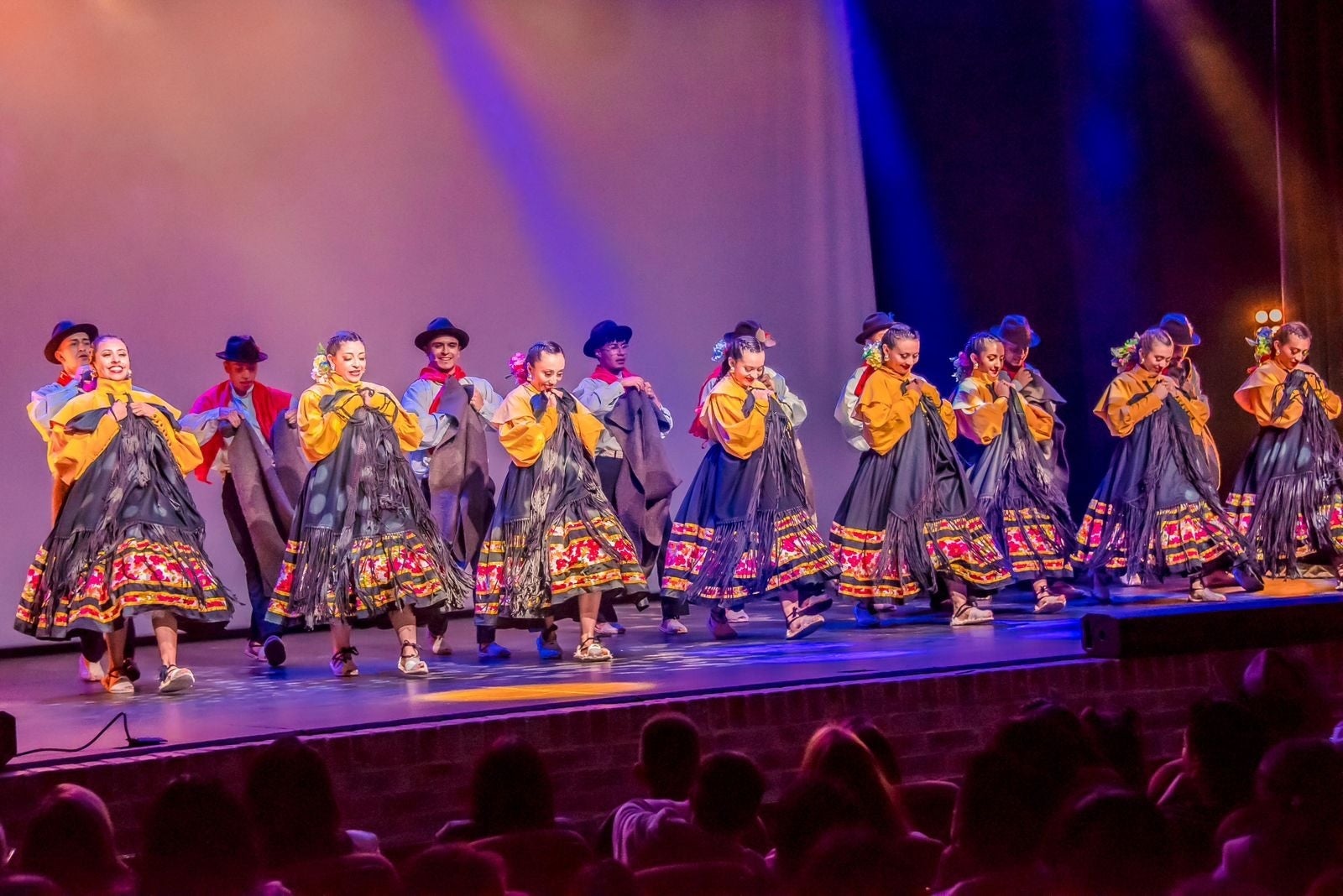 Amanecer colombiano participará en cuatro festivales de Serbia