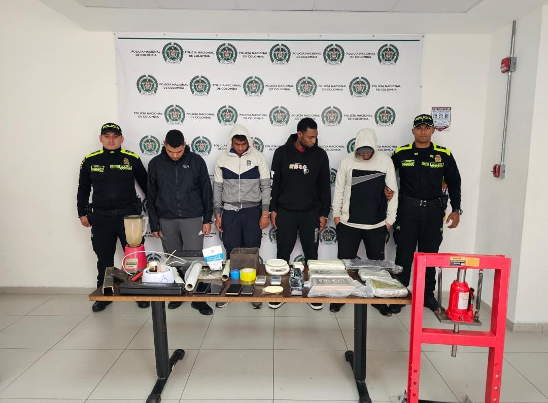 Capturan a banda delincuencial dedicada a la fabricación de estupefacientes en Bogotá