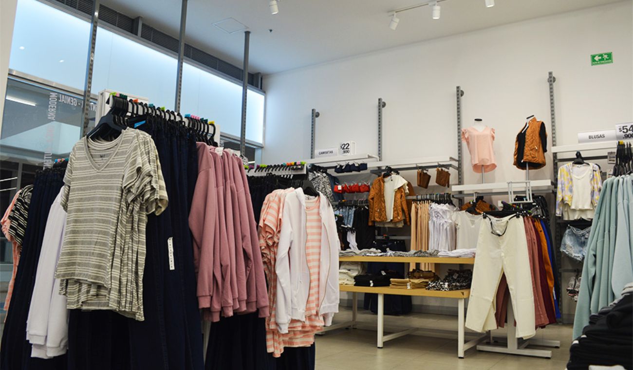 Facol cierra sus puertas: lanza descuentos del 70% en todas sus prendas