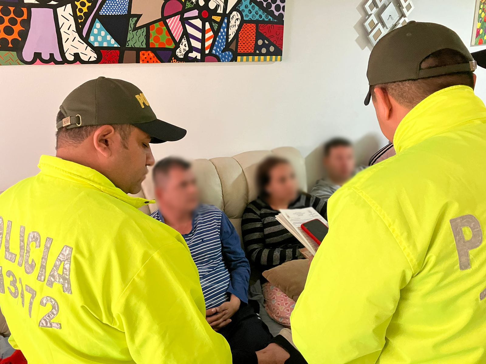 Cayó red de tráfico de migrantes que sacaba extranjeros inadmitidos en canecas de basura de El Dorado