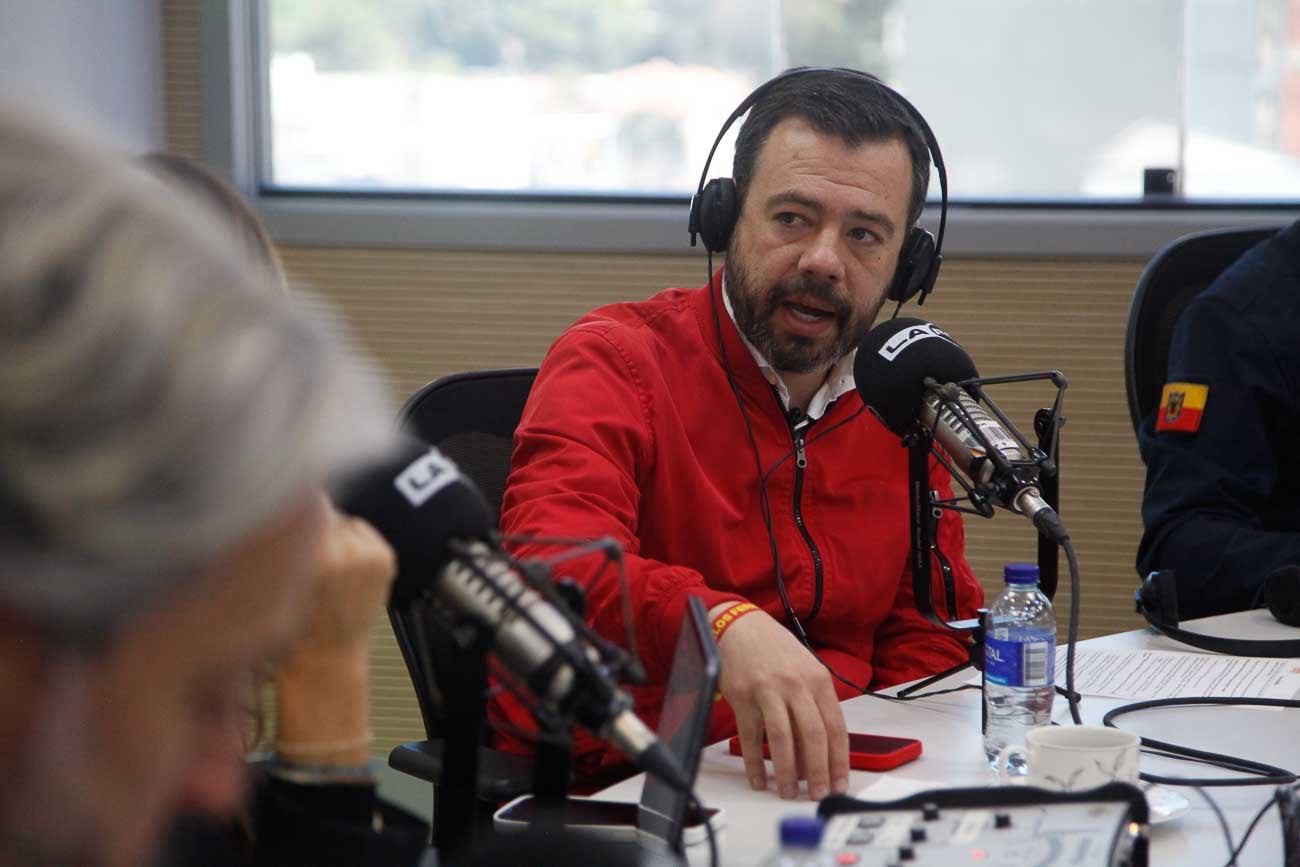 Carlos Fernando Galán en el debate de candidatos a la alcaldía de Bogotá en la FM
