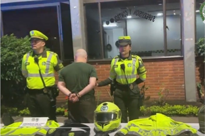 Expolicía fue capturado: hacía falsos retenes para estafar a conductores