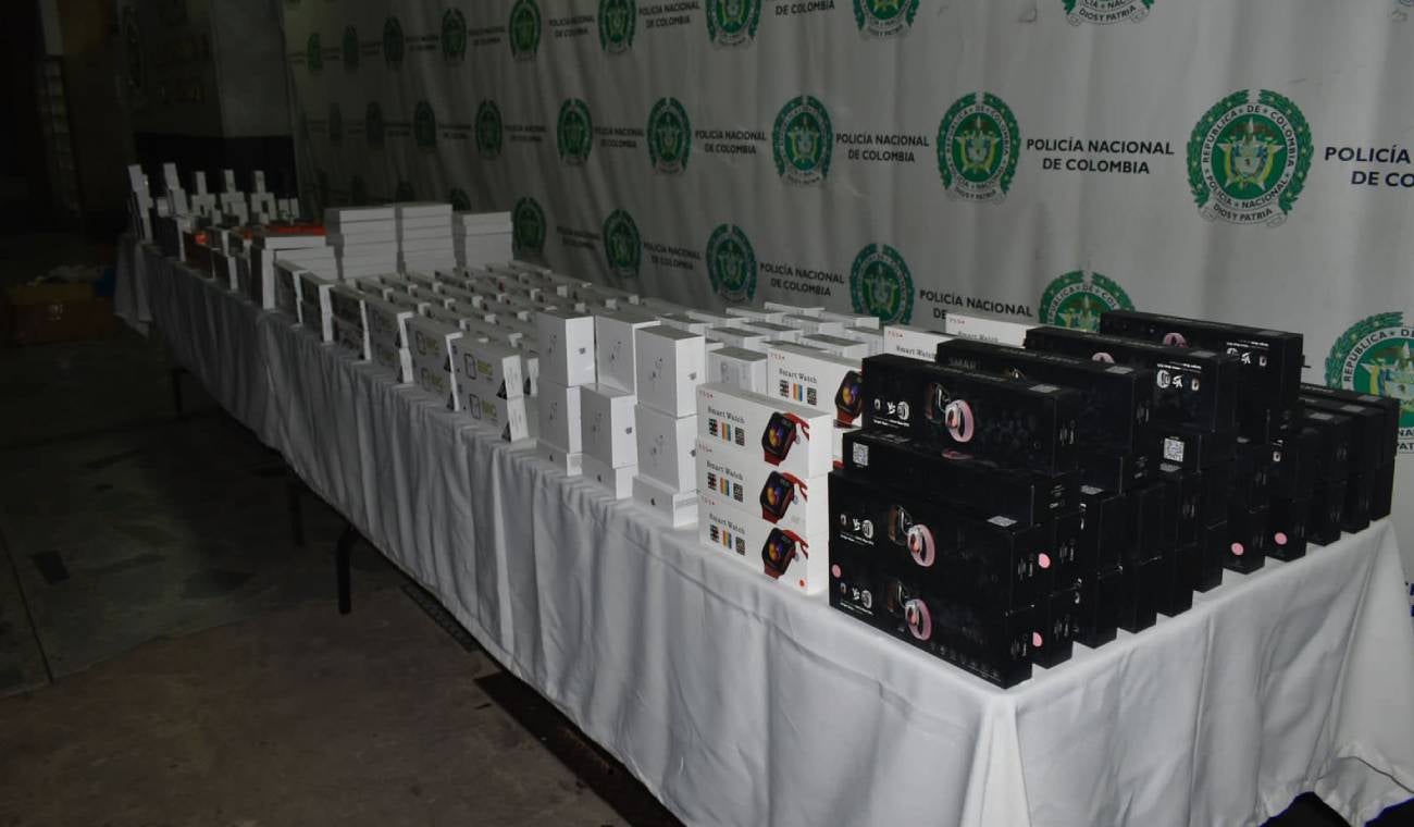 Incautación de accesorios para celulares