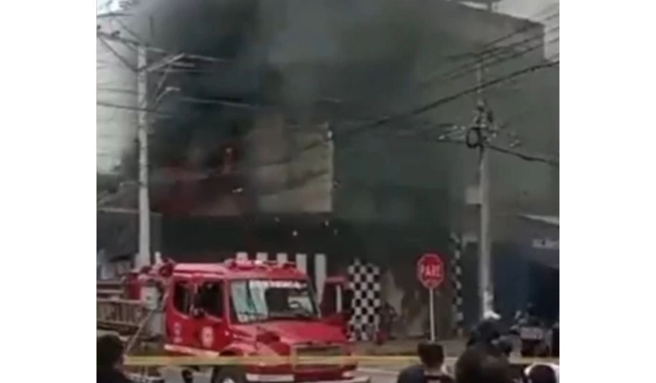 Incendio en fábrica de Bogotá