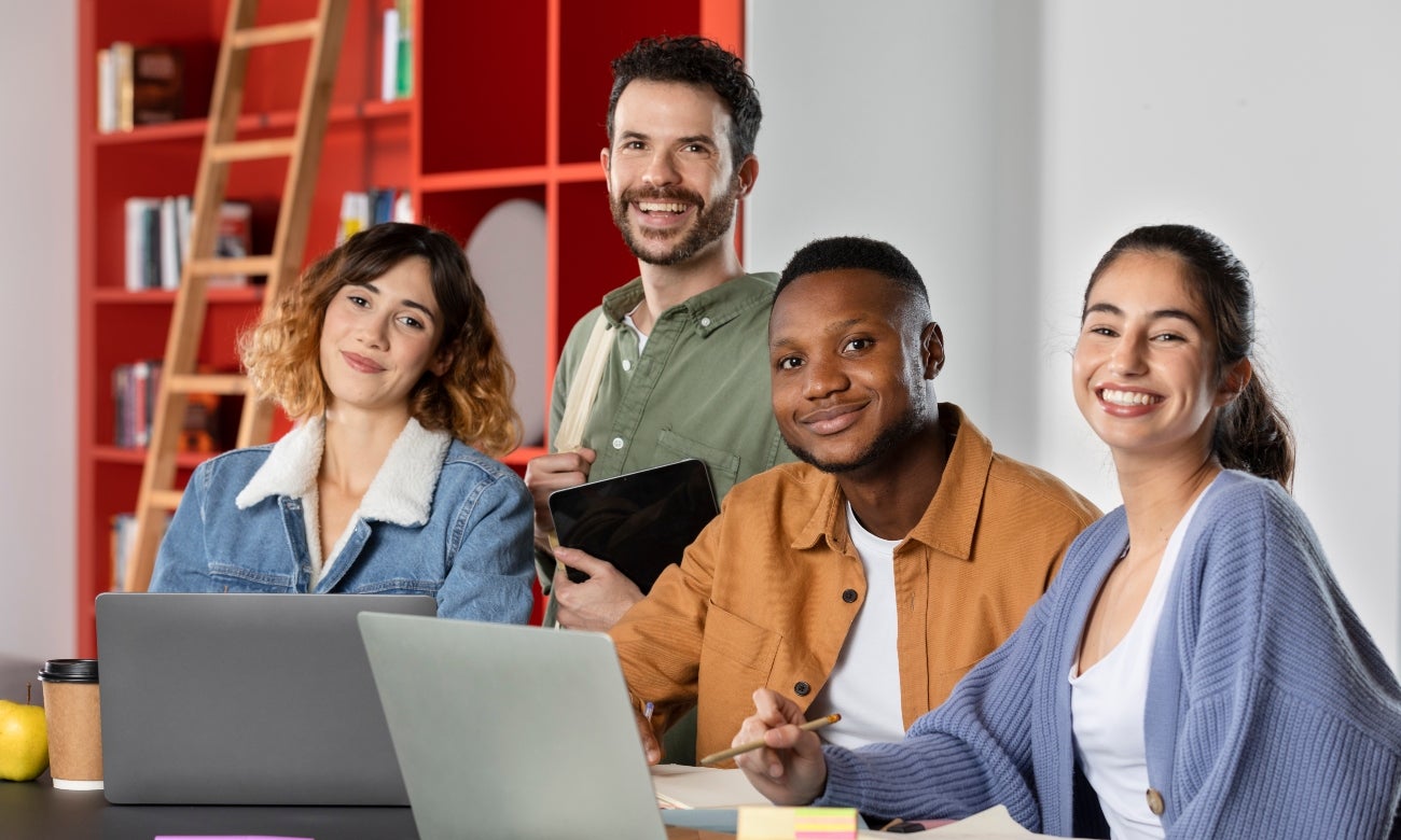 Estudiantes de cursos gratis en Bogotá