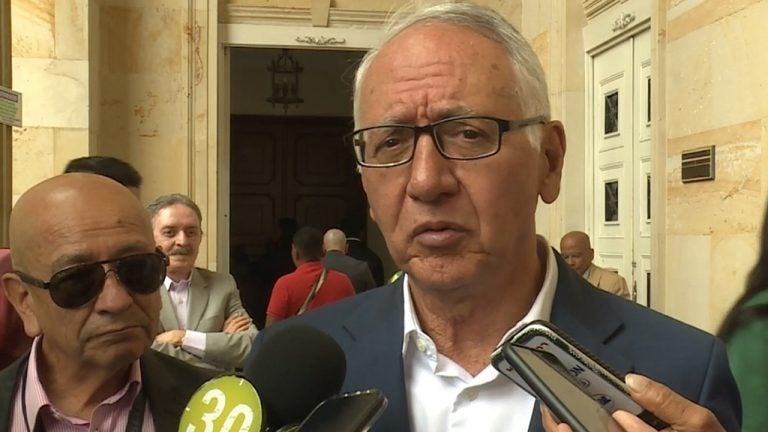 Ministro de salud en el congreso