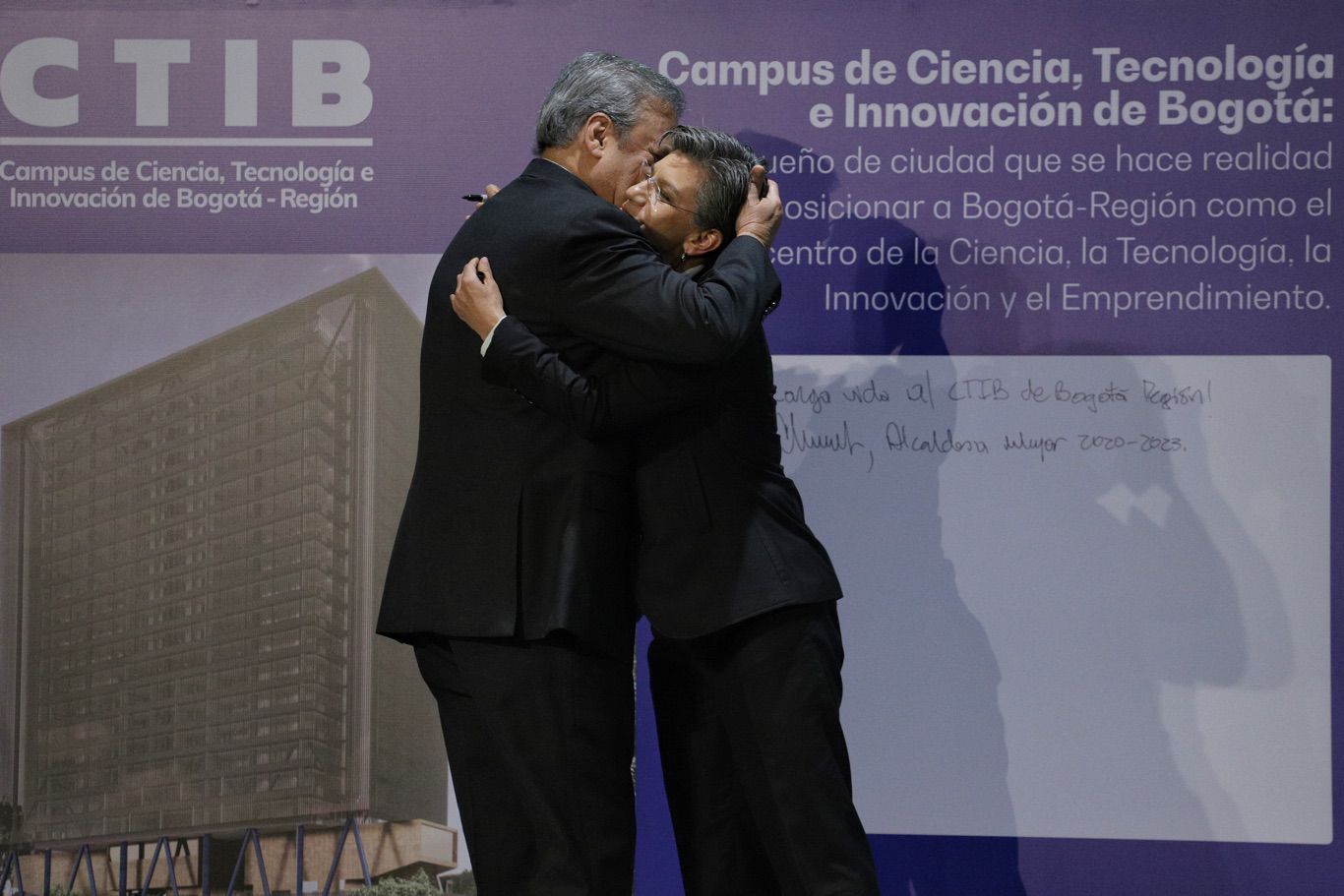 Firma del convenio para construir el Campus de Ciencia, Tecnología e Innovación de Bogotá