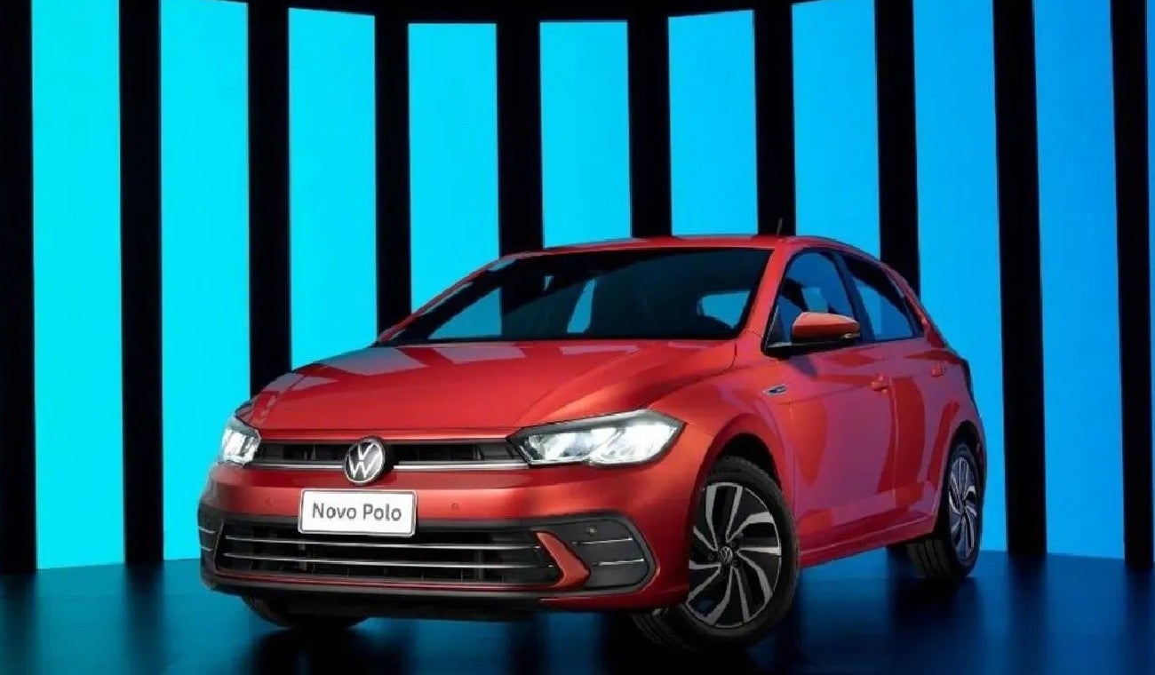 Volkswagen Polo carro rojo