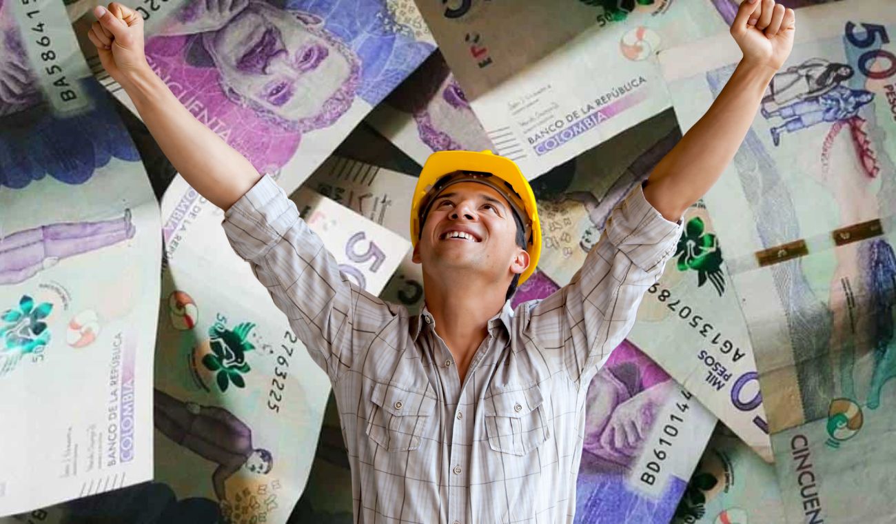 Trabajador recibiendo pago