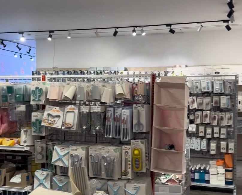 Supuesta tienda de Miniso en Bogotá