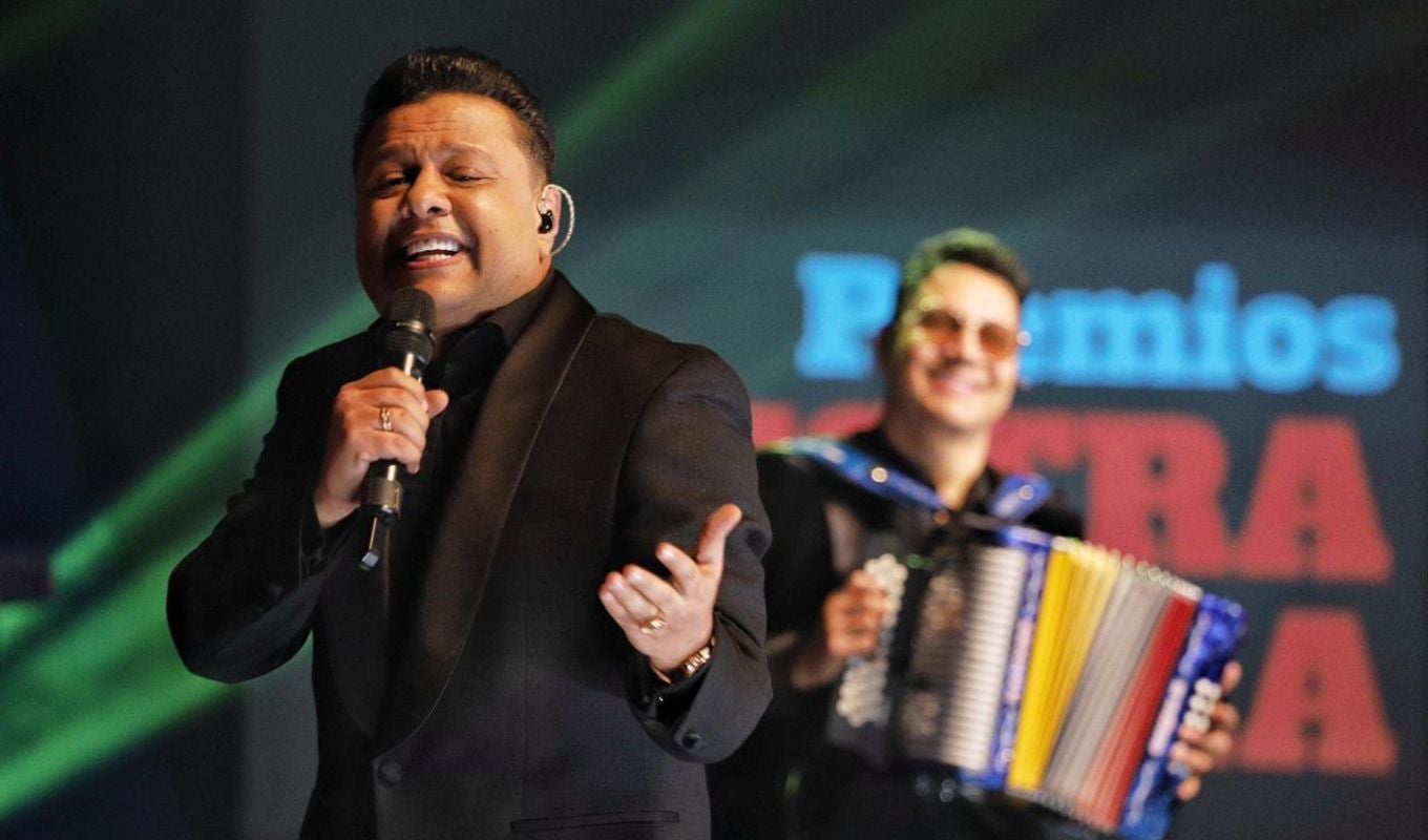 Homenaje a Diomedes Díaz en premios nuestra tierra