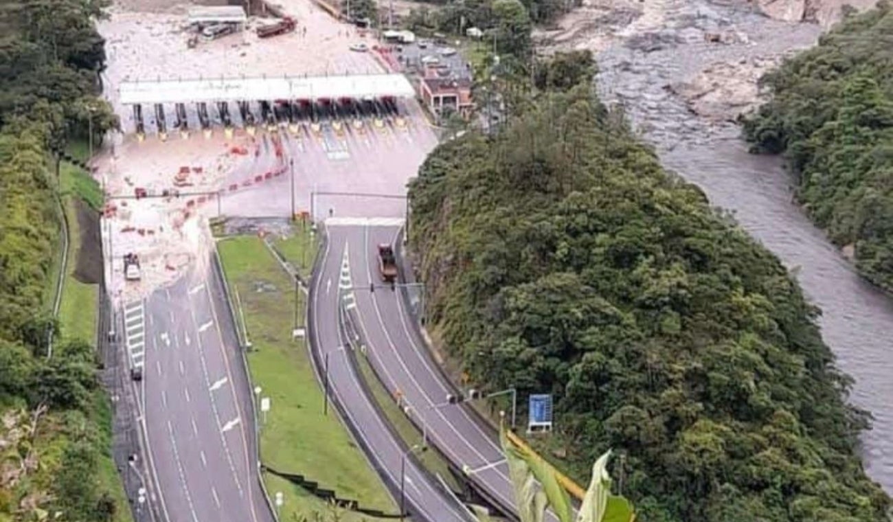 Dos vías al Llano cerradas por el tramo de la Avenida Boyacá