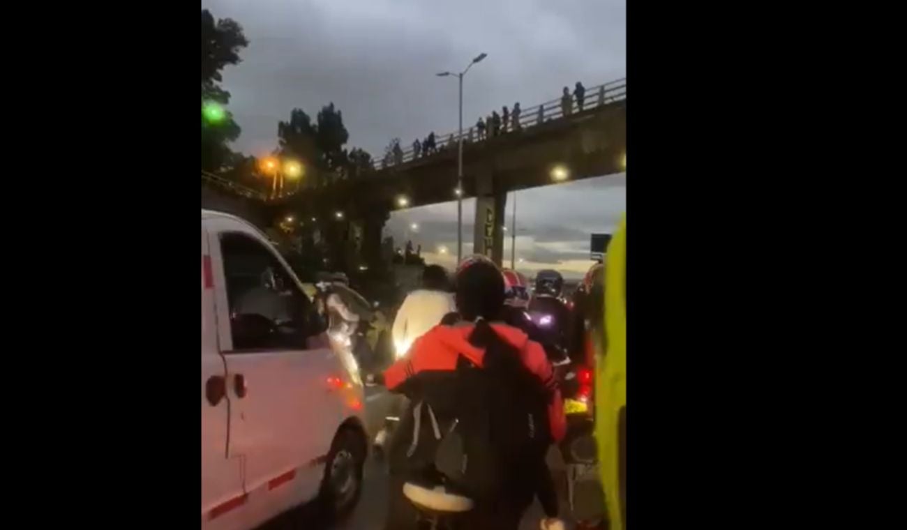 trancón en Avenida suba