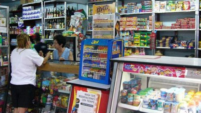 Tenderos en Colombia | Tendero de barrio | Economía de los tenderos | Ibagué | Enero 2014