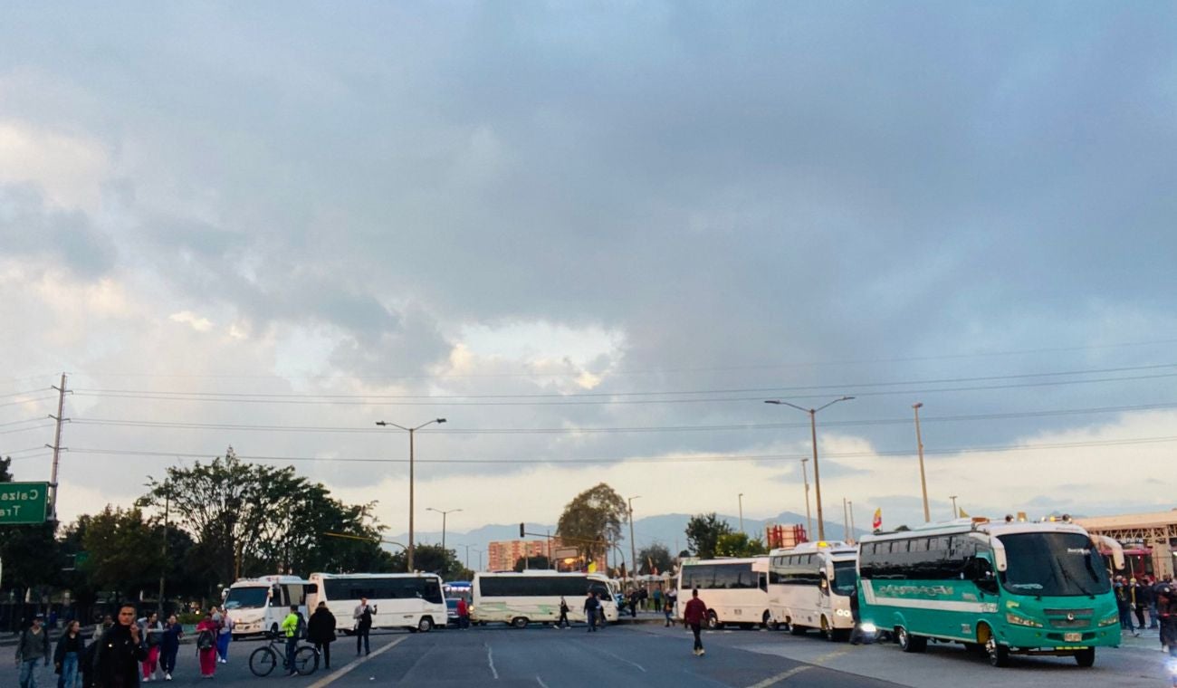 Cierran Portal 80 por paro de camioneros