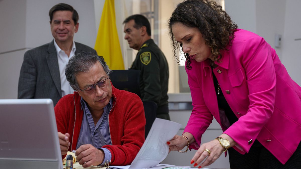 Gobierno Petro habla del paro de transportadores