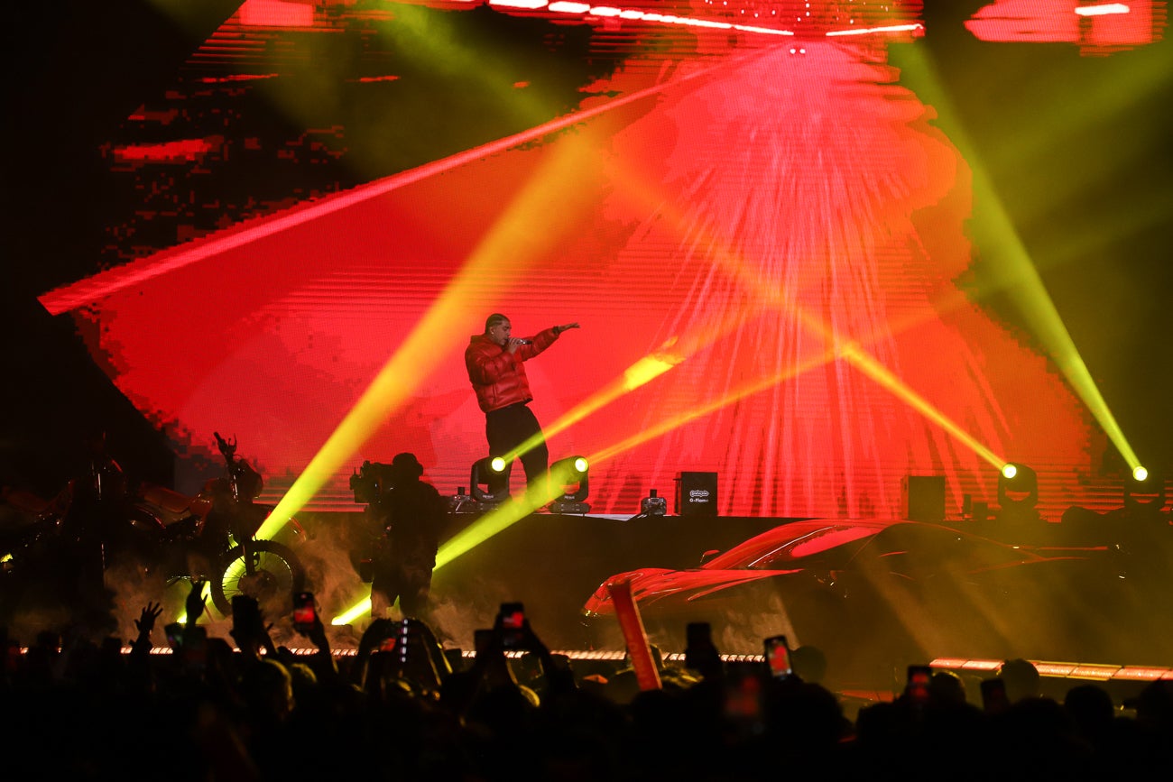 Ryan Castro en concierto en el Movistar Arena