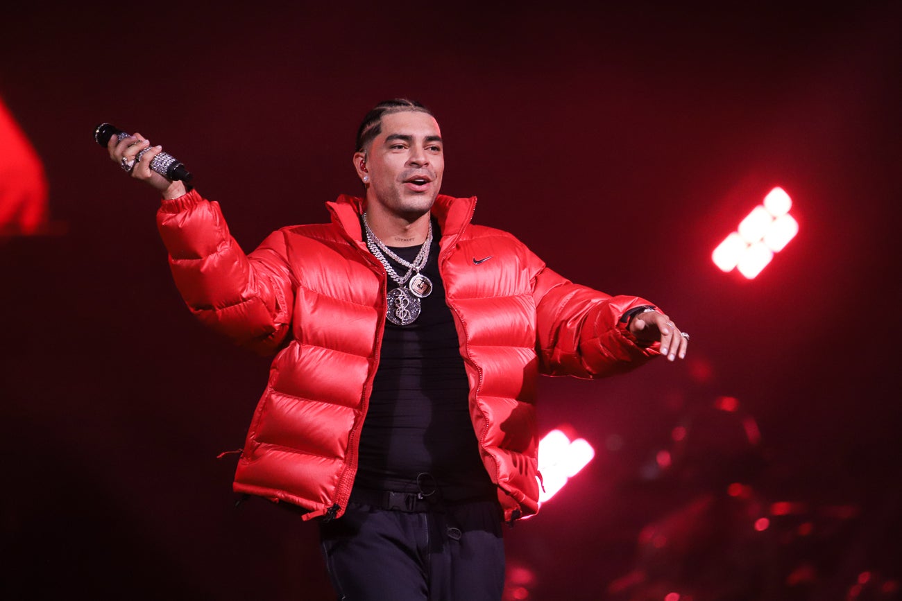 Ryan Castro en concierto en el Movistar Arena