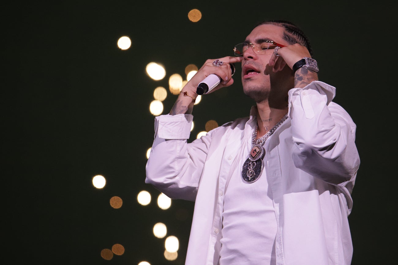 Ryan Castro en concierto en el Movistar Arena