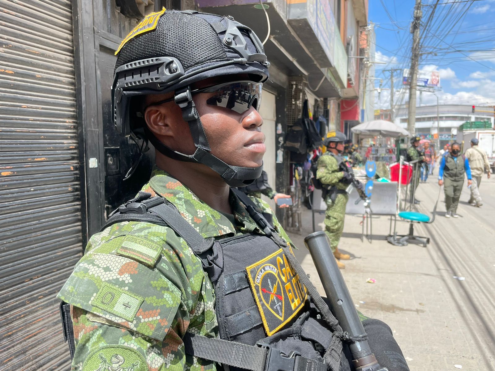 Militarizan el barrio María Paz (Kennedy), tras atentados terroristas con granadas