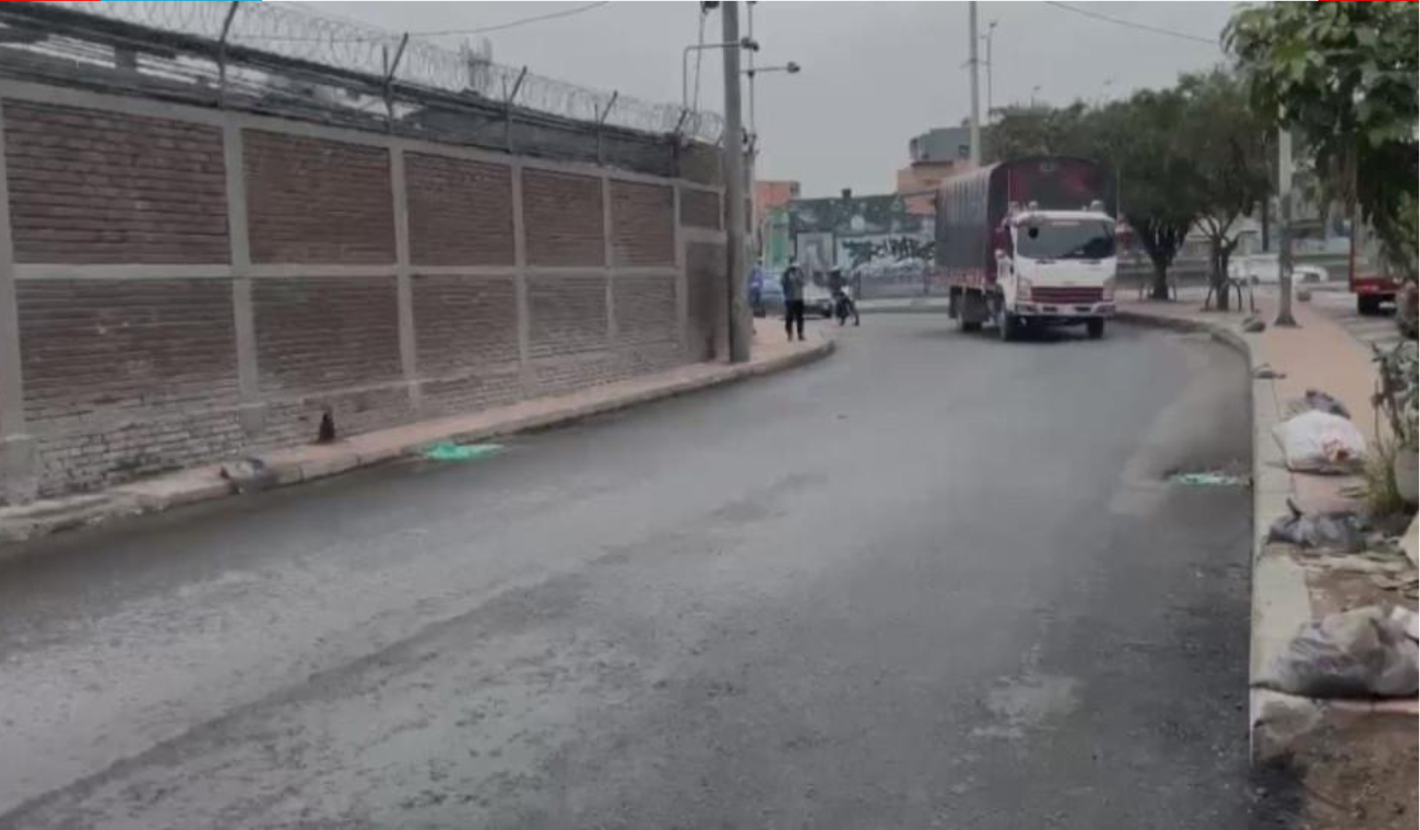 Hueco tapado en la avenida Boyacá con autopista sur