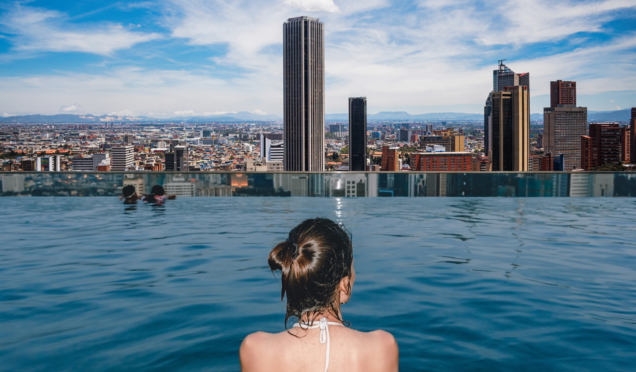 Piscina en terraza del centro de Bogotá