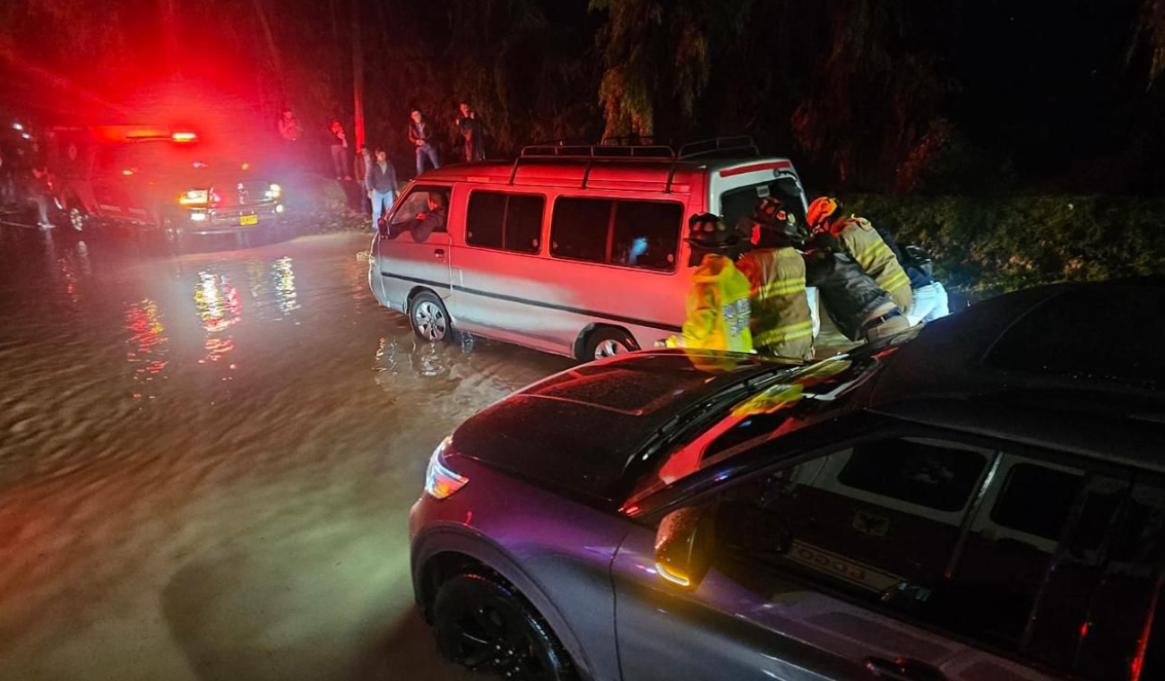 Carreteras colapsadas: lluvias dejan trancones y cierres inesperados
