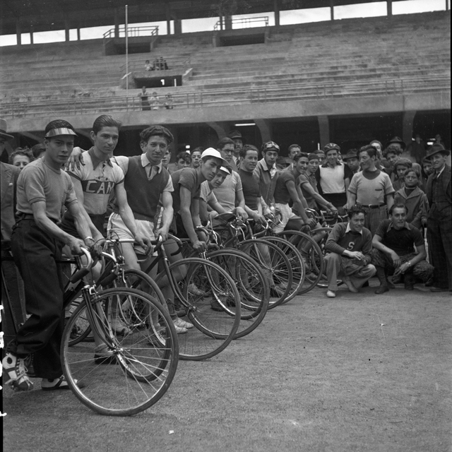 Competencia ciclística II. 1942