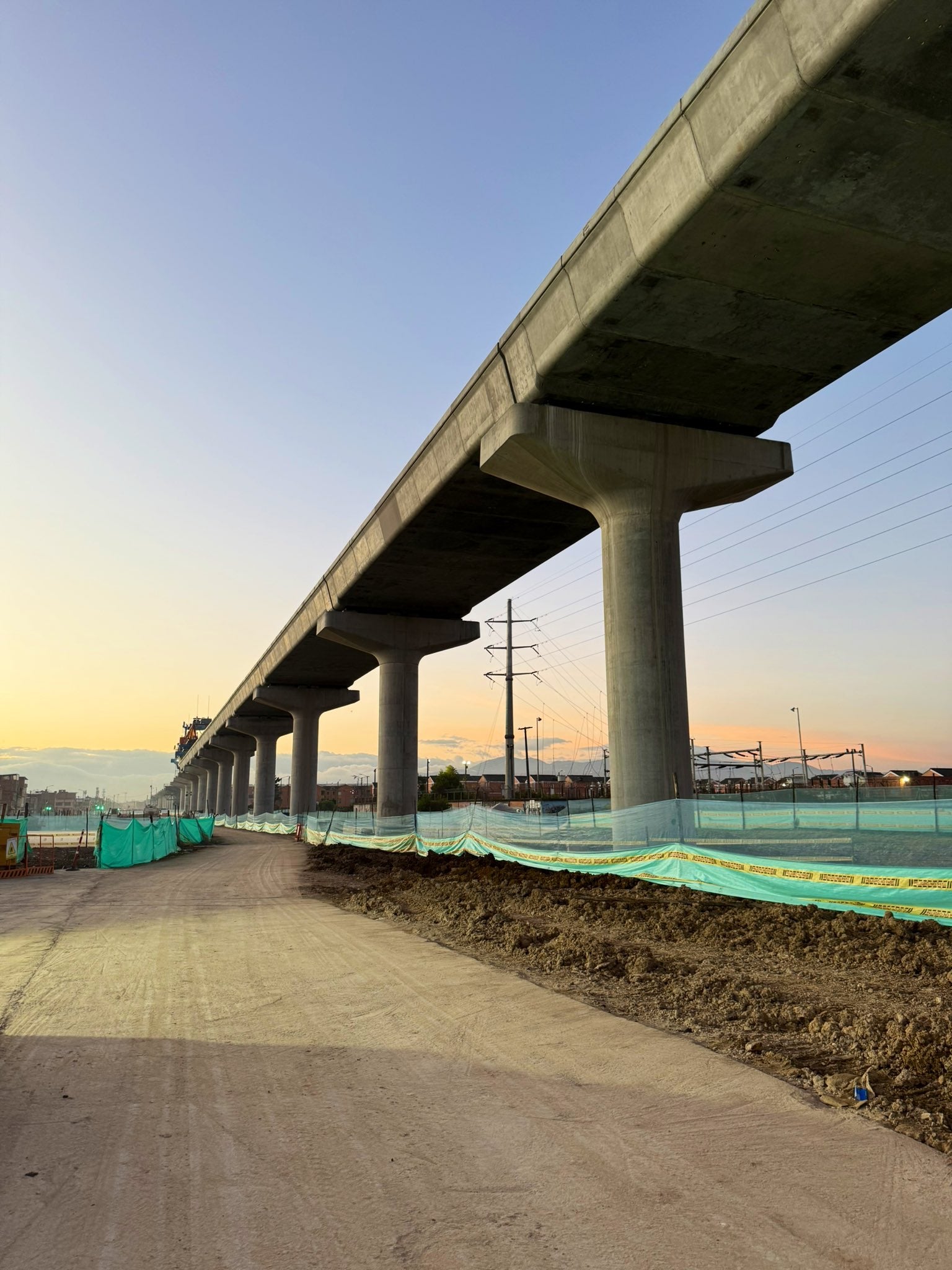 Primeras vigas del Metro de Bogotá.