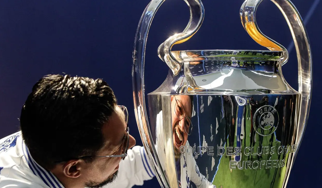 [Fotos] La 'Orejona' está en Bogotá: podrá tomarse fotico con la copa original