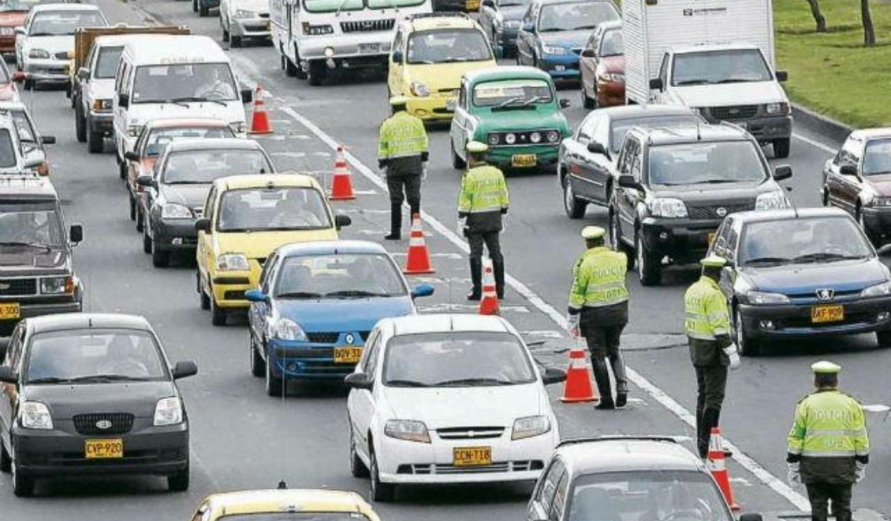 Galán define futuro del pico y placa: Conductores se salvan de trancones