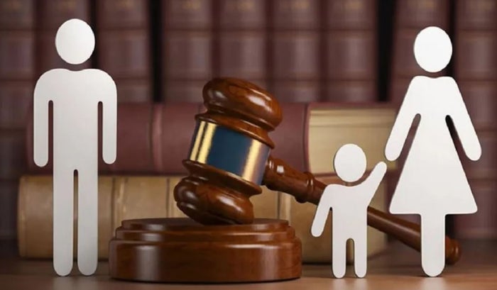 Papás serían obligados por ley a pagar la cuota alimentaria.