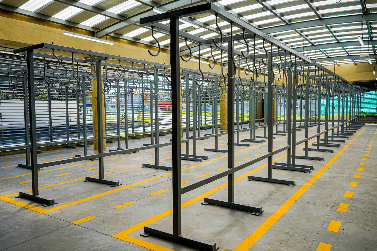 Cicloparqueadero en el Portal Suba