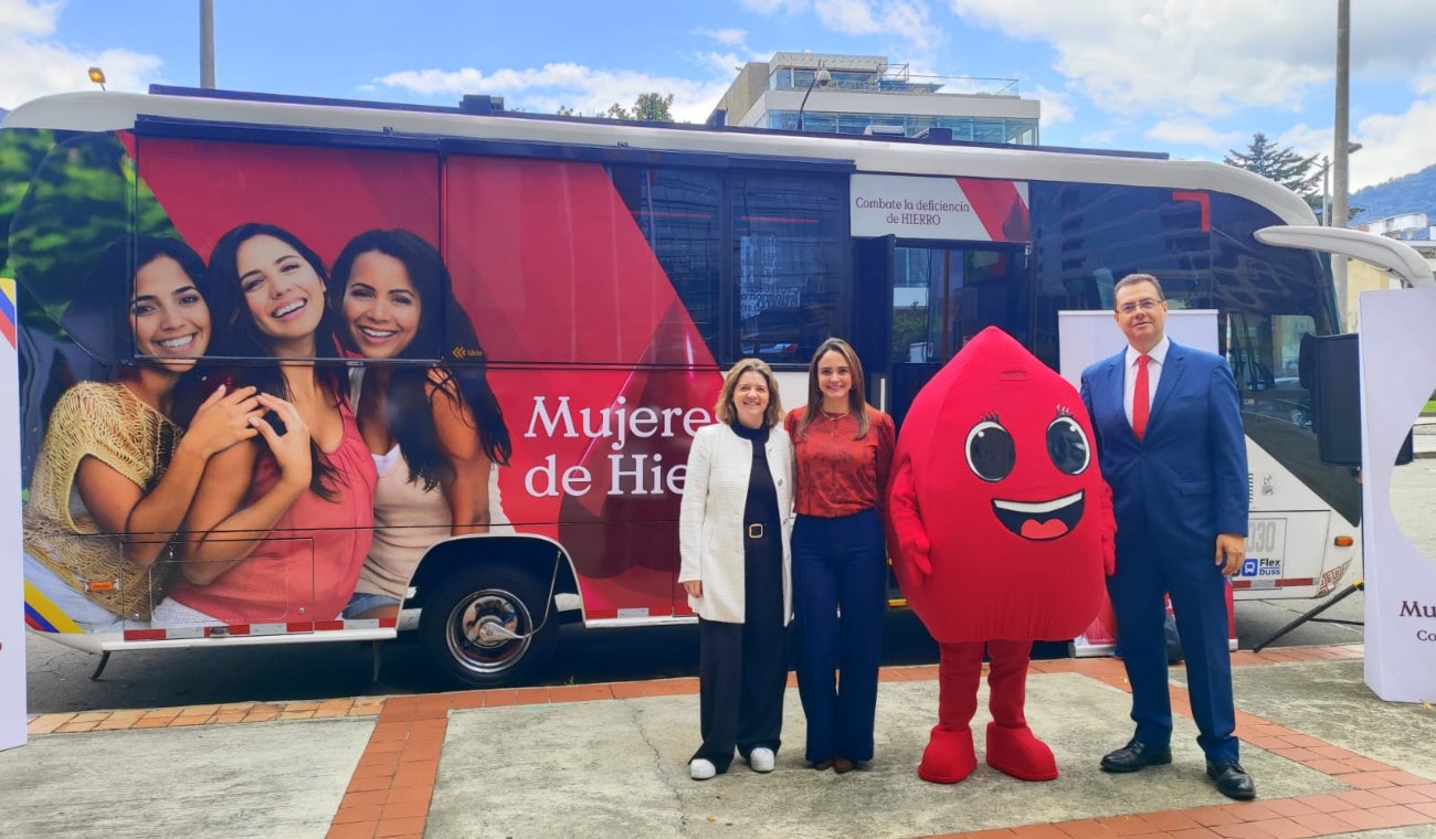 Bus Mujeres de Hierro