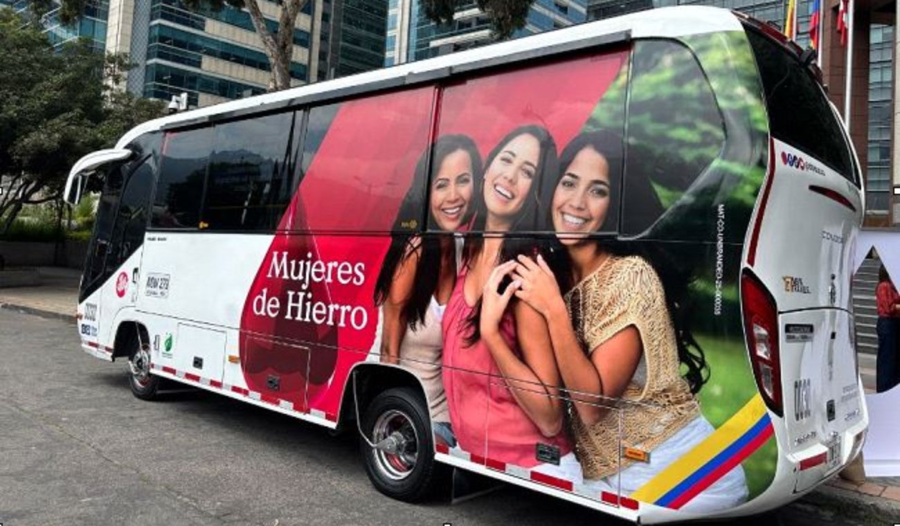 Bus Mujeres de Hierro