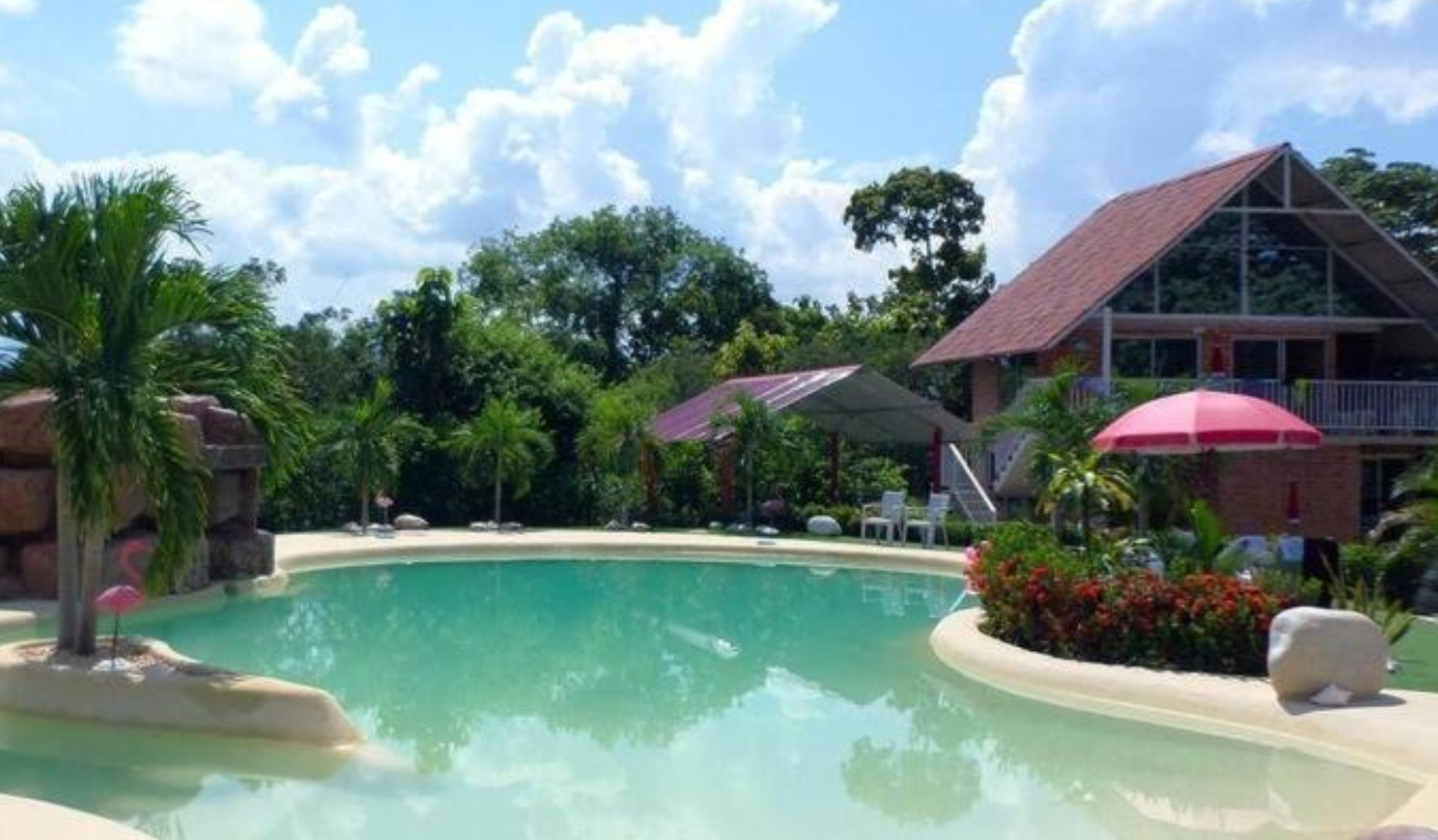 Cabañas privadas para pasar el fin del semana: incluyen piscina y fogata