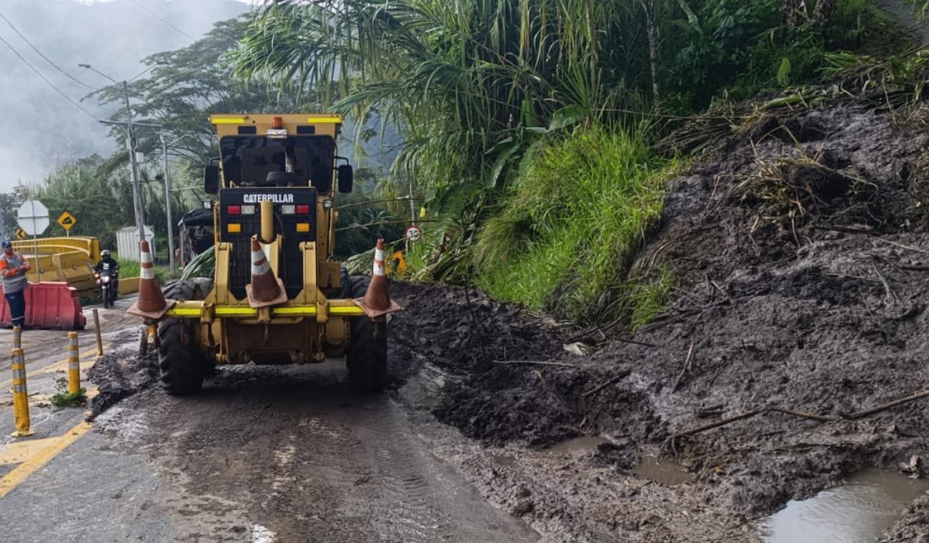 Vía Girardot de nuevo cerrada por fuertes lluvias