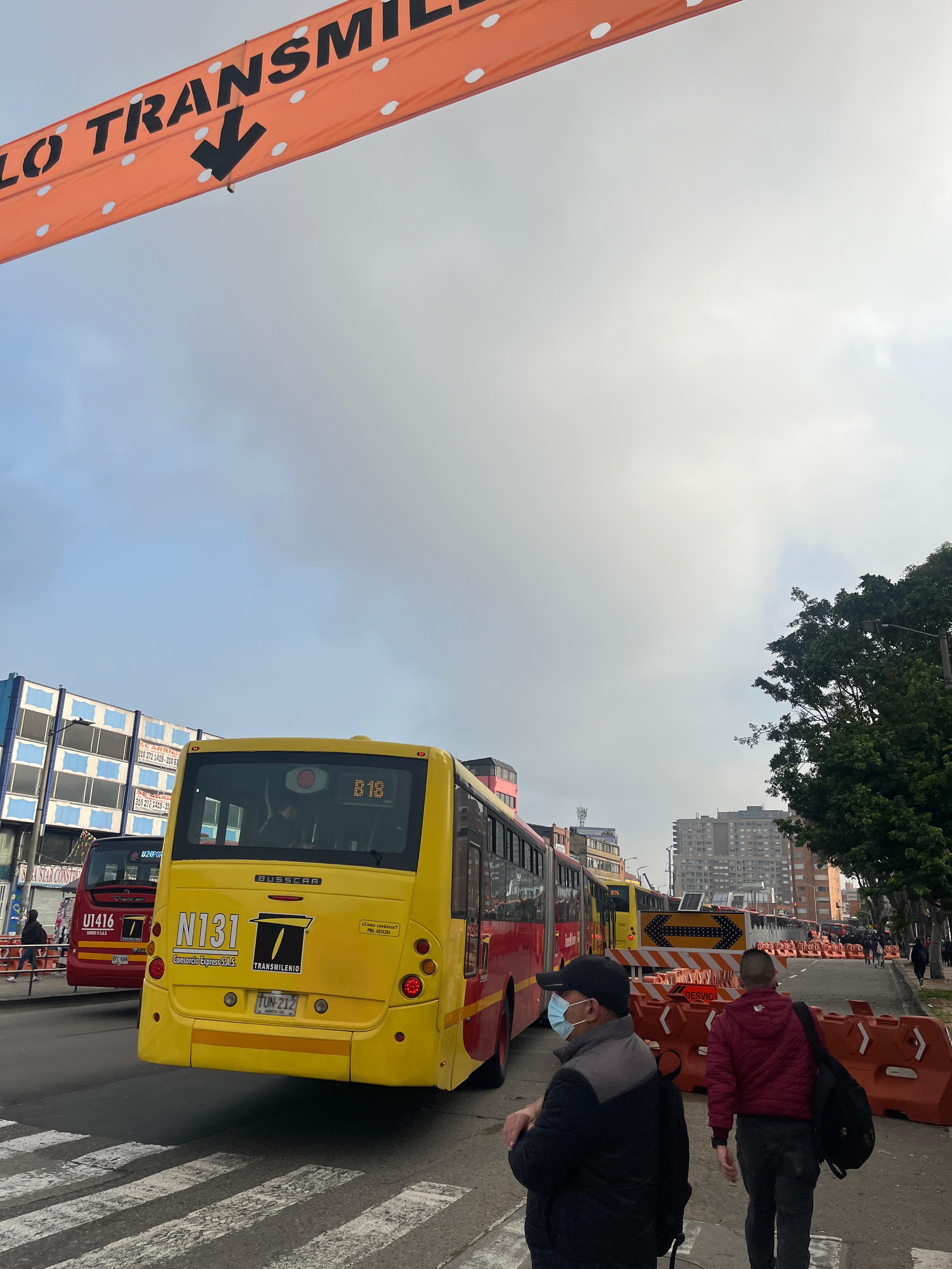 Bloqueos de vía por parte de los trabajadores del Metro de Bogotá