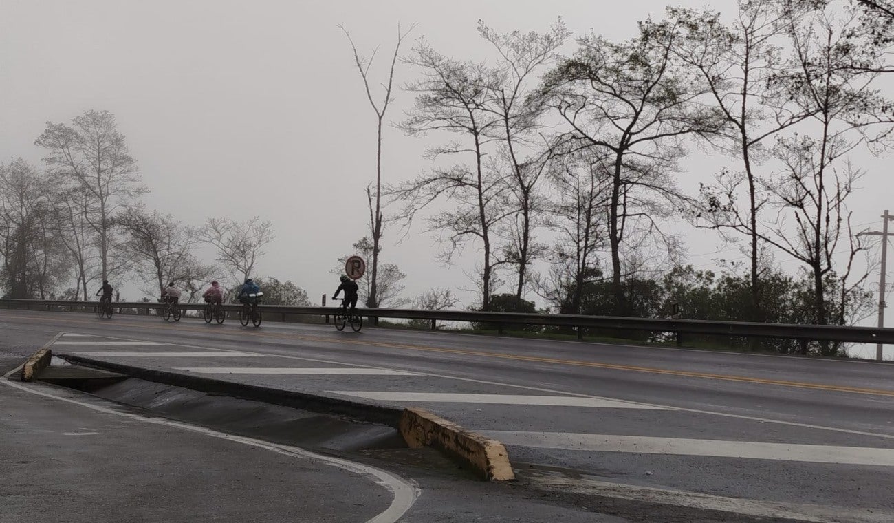 Ciclistas se toman la vía al llano