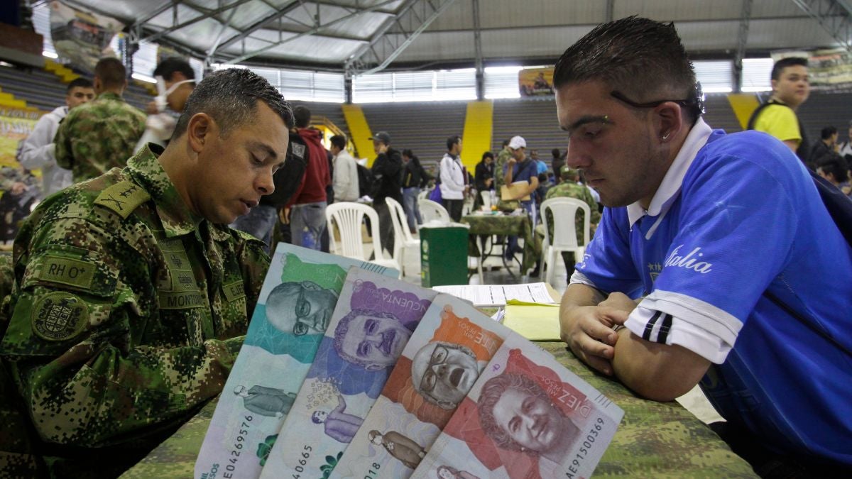 ¿Cuánto cuesta la Libreta Militar en Colombia en 2025?