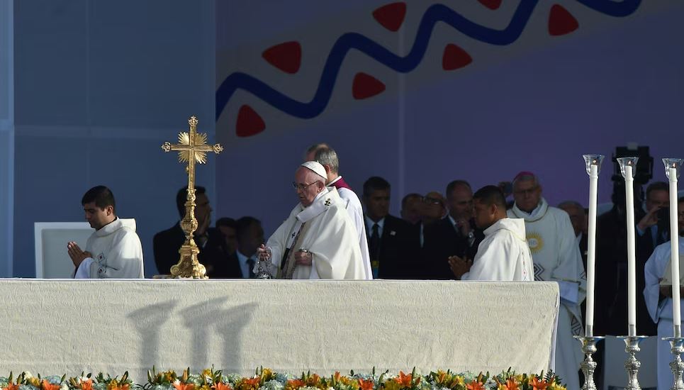 El papa Francisco en medio de la misa realizada en el Parque Simón Bolívar en Bogotá en el 2017