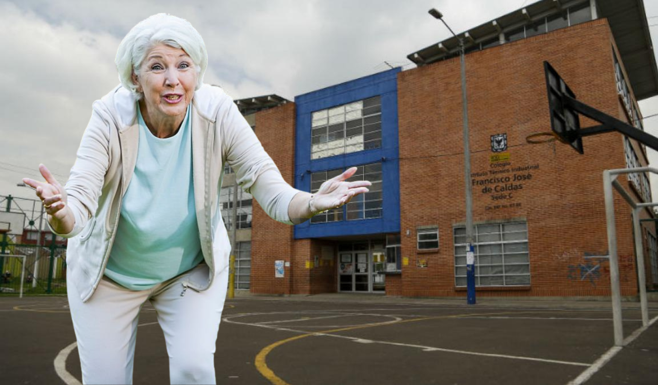 Abuelas esperando a sus nietos.