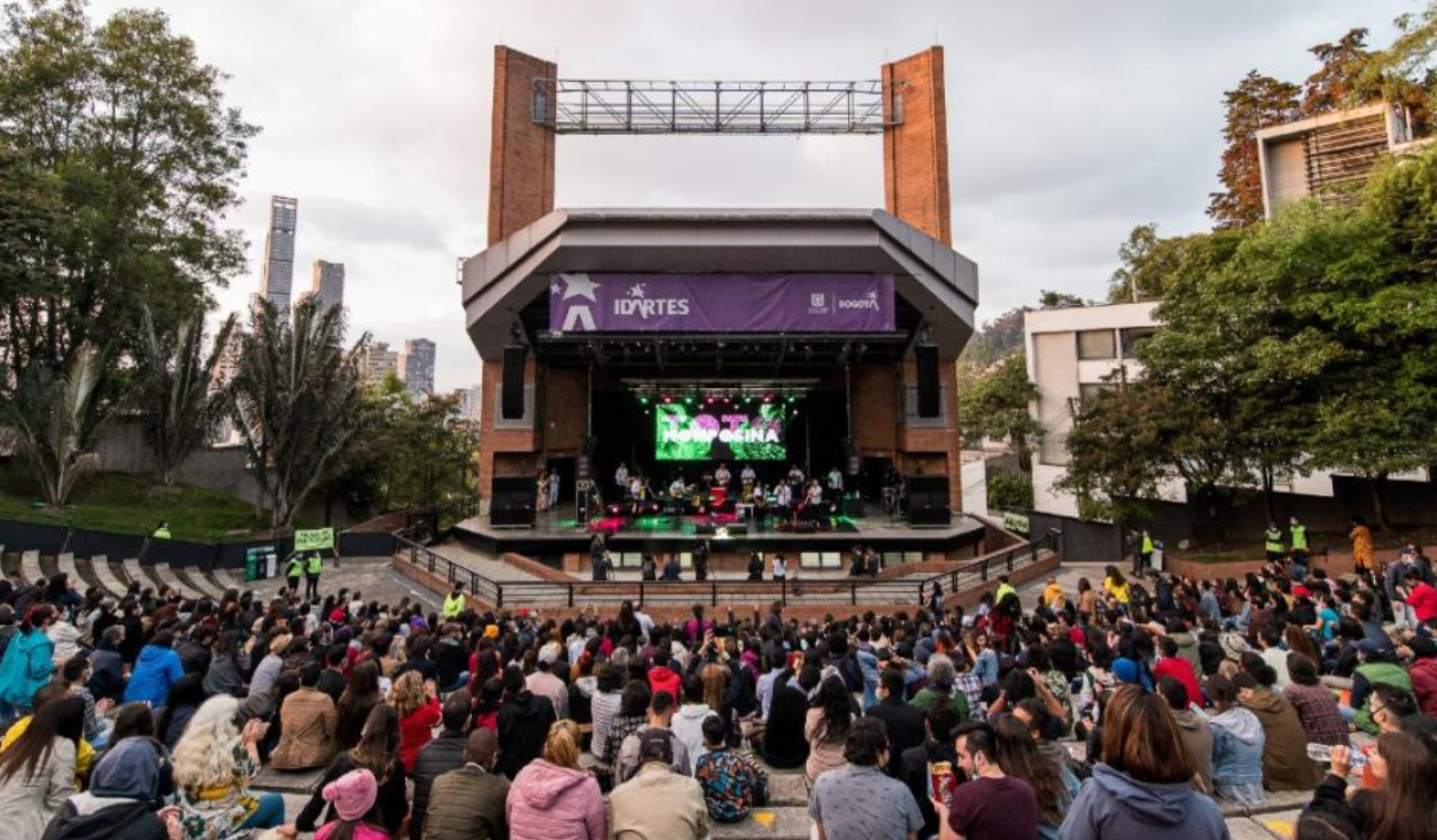 Teatro al aire libre La Media Torta
