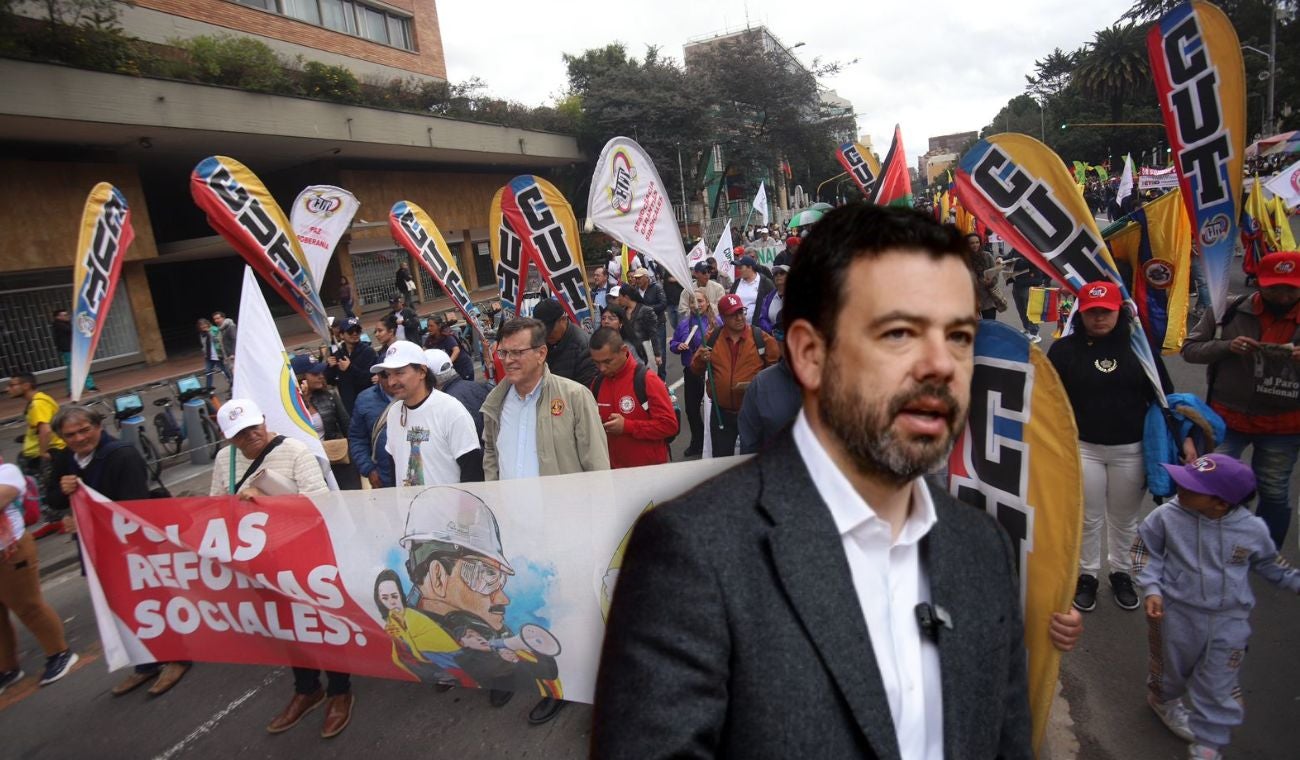 Galán anuncia demanda por bloqueos