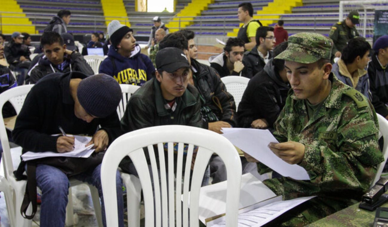 ¿Cuáles son los únicos trabajos que exigen la libreta militar en Colombia?