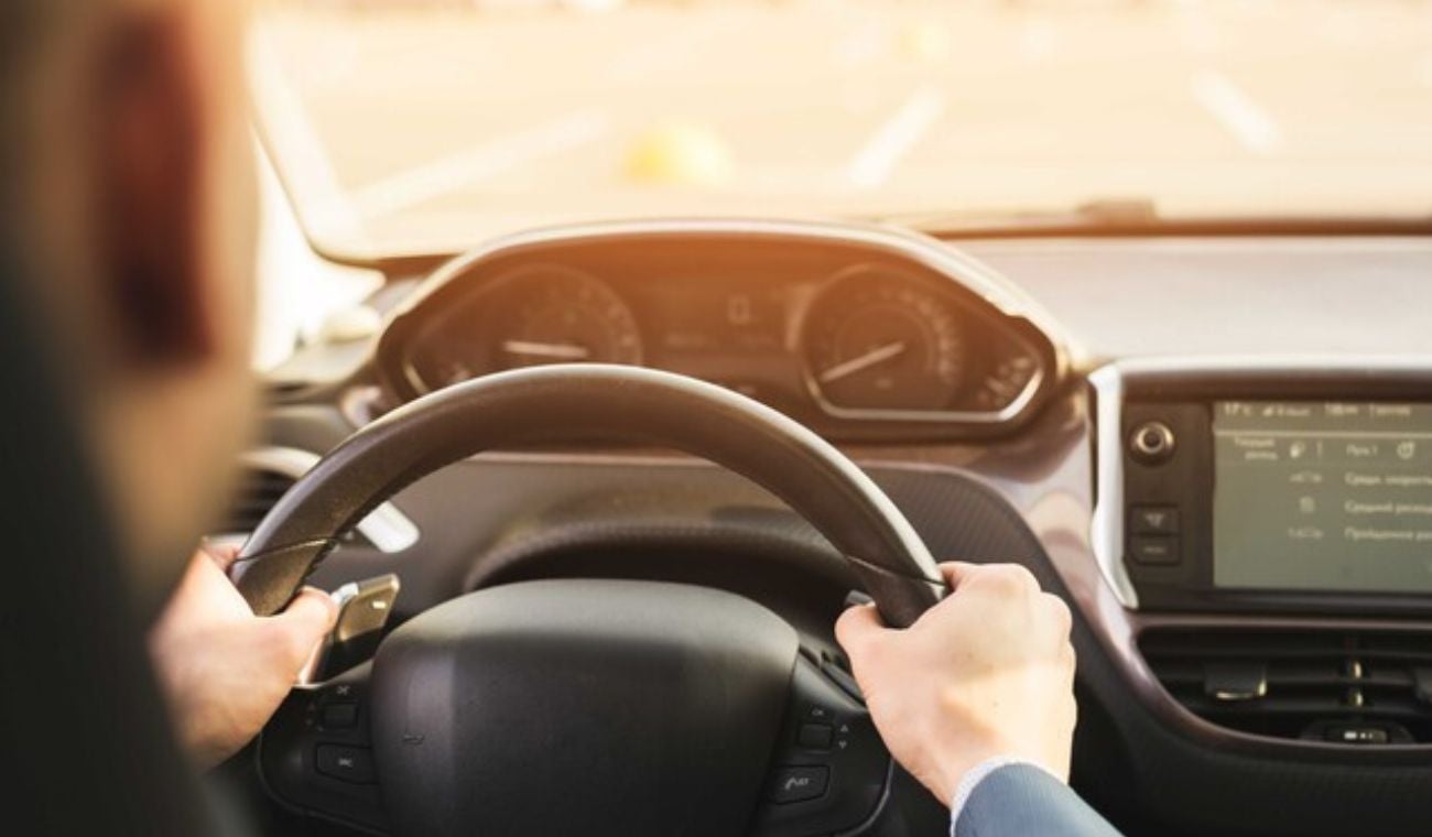 Cantante famoso le rompió el carro y estaba como tomado, dice conductor