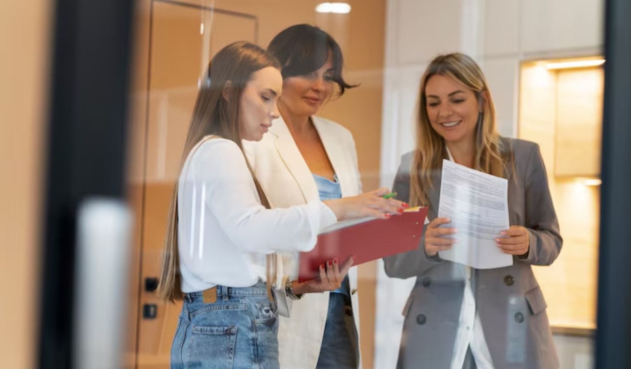 Trabajo sí hay: más de 2.000 vacantes de empleo para mujeres