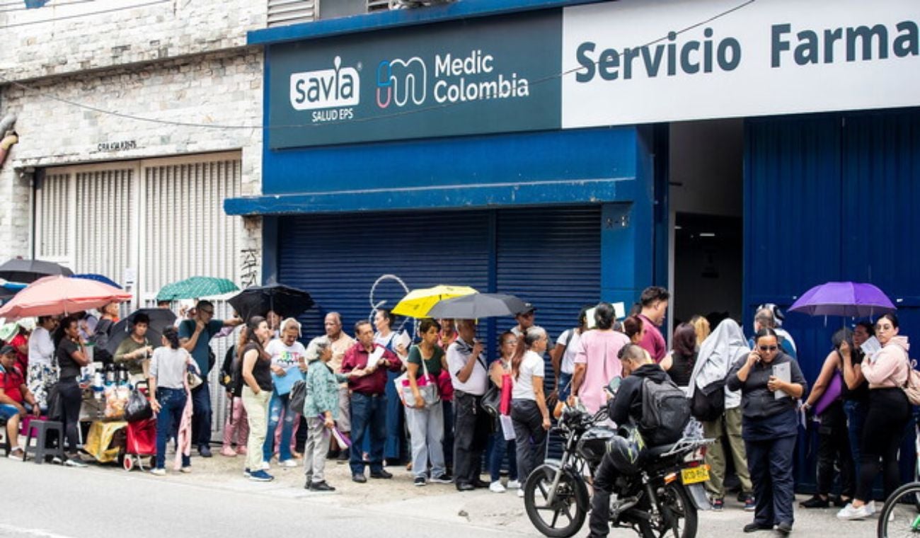 Denuncia por largas horas de espera por entrega de medicamentos