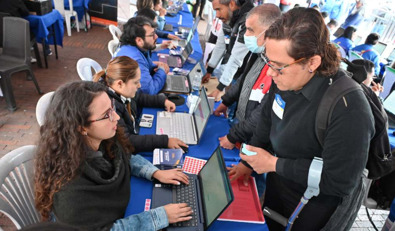 ¿Sin camello? Empresas privadas darán 6.000 empleos, aplicar es fácil