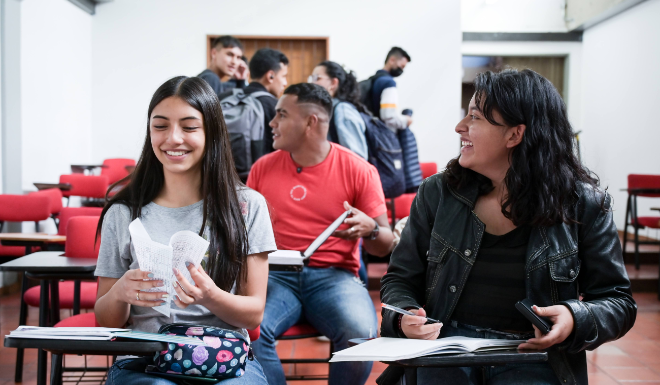 Jóvenes en Bogotá pueden estudiar carrera sin pagar: vea los requisitos